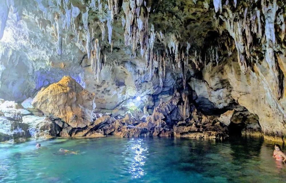 Hinagdanan Cave